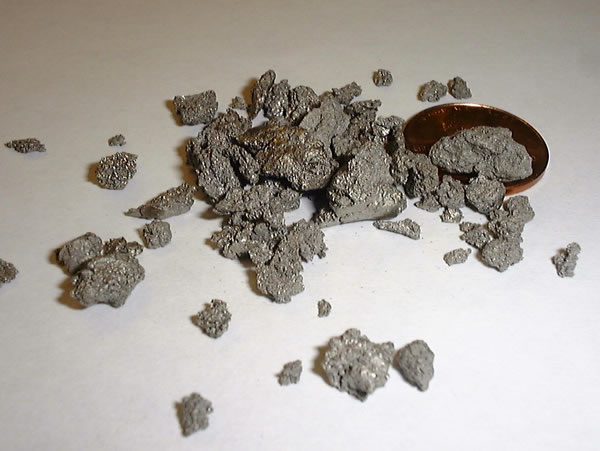 Grade 2 vs Grade 5 titanium - and why your eyes can't tell